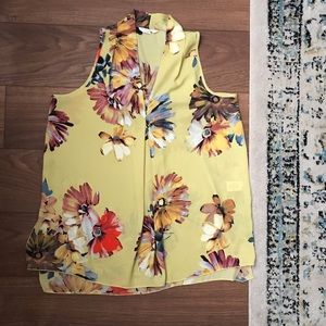 Yellow floral daisy multicolor sleeveless blouse M